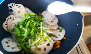 调制藕片的方法 凉拌藕片的方法介绍