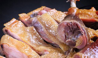 正确腌咸鸡方法 在家正确腌咸鸡方法