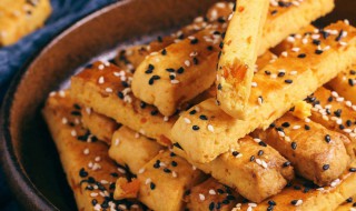 芝麻红薯条如何做 制作芝麻红薯条的方法