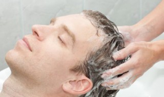 给男孩洗头技巧 如何正确的洗头发