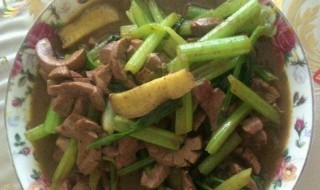 腰花芹菜怎么做 芹菜炒腰花做法介绍