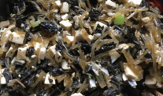 如何做黑菜豆腐汤 这是你吃过的河南特产吗