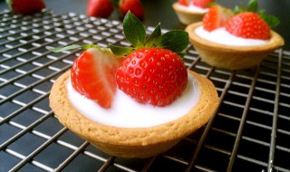 草莓酸奶塔如何做 草莓酸奶塔做法