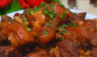 猪脚怎么烧好吃 红烧猪脚的做法