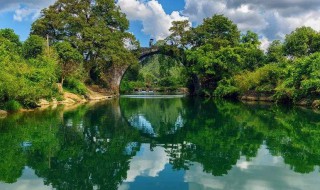 清风明月本无价的意思 清风明月本无价的意思是什么