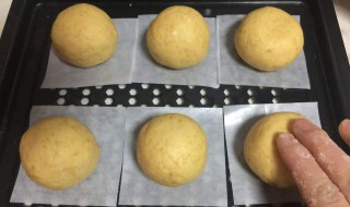 红薯团子如何做 红薯团子的做法