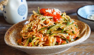 韩式拌菜如何做 韩式拌菜需要腌制多久