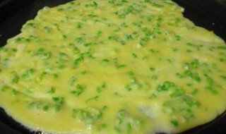怎么做蒜苗饼吃 蒜苗饼做法介绍