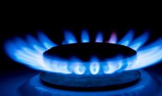 煤气灶怎么才能把油清洗干净 清洁煤气灶的教程