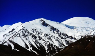 巍巍昆仑中的巍巍是什么意思 巍巍昆仑中的巍巍解释