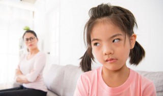 13岁初中生叛逆表现 孩子叛逆期如何教育