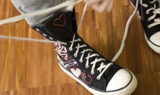 鞋子真伪怎么扫 教你如何辨别真假