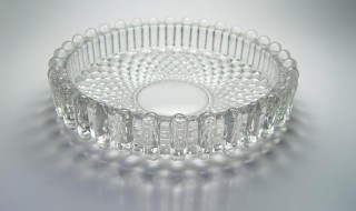 烟灰缸里放水好吗 烟灰缸的清洗方法