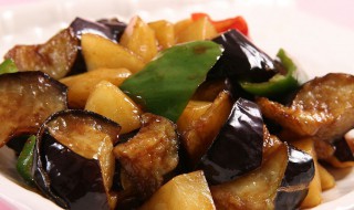烧地三鲜如何做 自己制作地三鲜的方法
