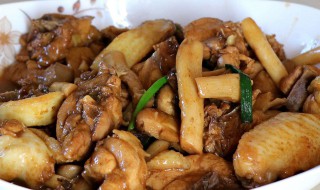 草菇滑鸡的做法窍门 制作草菇滑鸡的方法