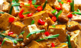 油炸酱汁豆腐如何做 街边炸豆腐酱汁做法