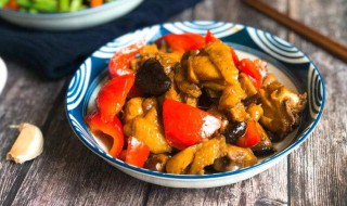 鸡腿炖煮的方法 香菇炖鸡腿怎么做好吃