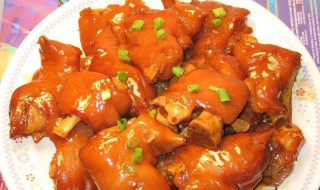 炖猪脚该怎么做 炖猪脚的做法教程