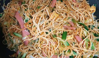 酸菜炒面如何做 酸菜炒面的做法