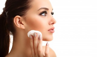 粉底霜使用方法 粉底霜使用步骤