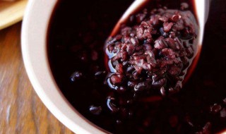 黑米粥煮多久 煮黑米粥的步骤
