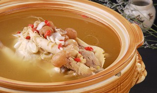 黄芪茯苓炖鸡的方法 如何做黄芪茯苓炖鸡