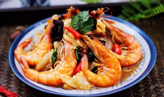 大虾炒白菜如何做 制作大虾炒白菜的方法