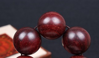 怎样辨别小叶紫檀 辨别小叶紫檀的方法