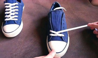 快速系鞋带方法 如何快速系鞋带