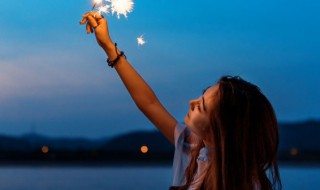 qq网名女生小清新简单 仙气十足的清新网名三个字