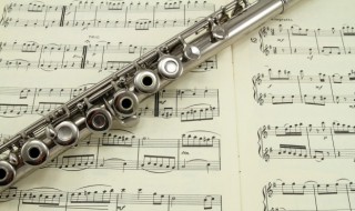 青春梦一场是哪首歌词 青春梦一场完整歌词