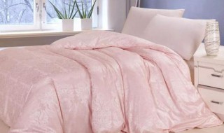 蚕丝被水洗了会怎样 蚕丝被水洗了会出现什么情况