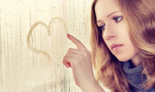 深夜表达伤感心情的经典句子大全 深夜表达伤感心情的经典语句大全