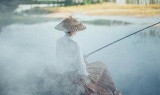 一蓑一笠一扁舟一丈丝纶一寸钩什么意思 一蓑一笠一扁舟一丈丝纶一寸钩原文介绍