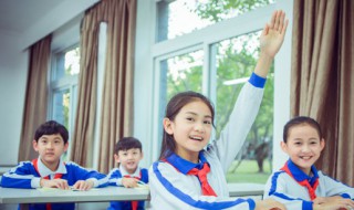 谁家新燕啄春泥的前一句是什么 谁家新燕啄春泥上一句介绍