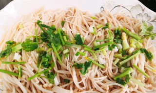 怎么做粉丝凉拌金针菇 粉丝凉拌金针菇做法