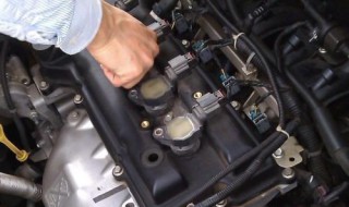 日产天籁火花塞在那个位置 日产天籁的火花塞在汽车的什么位置呢