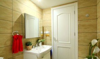 卫生间太窄了用什么门 卫生间用什么门好