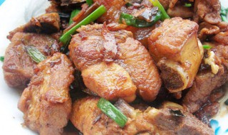 如何做葱烧大排骨 葱烧大排骨的做法