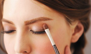 夜里哭过怎样消肿眼睛 眼睛哭肿了快速消肿