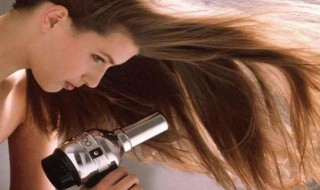 怎么吹头发 吹头发的方法