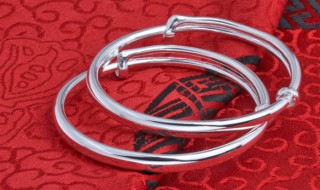 什么人不适合戴银手镯 不适合戴银手镯的人群简述