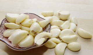 大蒜怎么存放不发芽 大蒜不发芽的存放方法