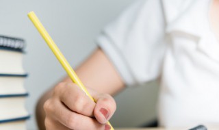 描写落叶的优美句子 有关落叶的唯美句子示例