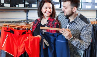 晒裤子正确方法 如何晒裤子