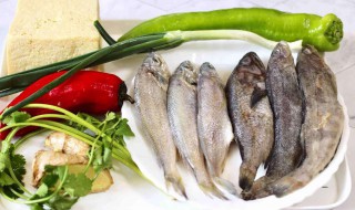 大厨做鱼不散的方法 关于大厨做鱼不散的方法