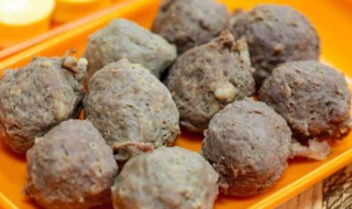 怎样做牛肉丸子好吃 牛肉丸子的做法