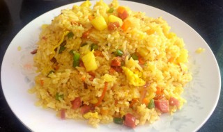 什锦菠萝炒饭怎么做 菠萝炒饭做法介绍