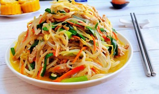 韭菜炒粉丝该怎么做 韭菜炒粉丝的做法步骤