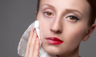 御妆油的正确使用方法 卸妆油的正确用法是什么
